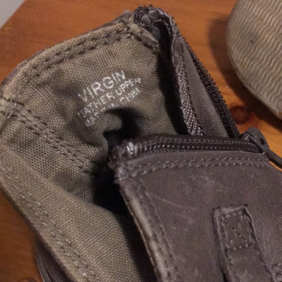 Ash leather buckle high tops in grey - Picture 3 of 4